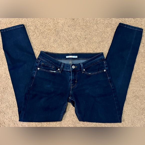 Levi Jeans - Picture 1 of 4